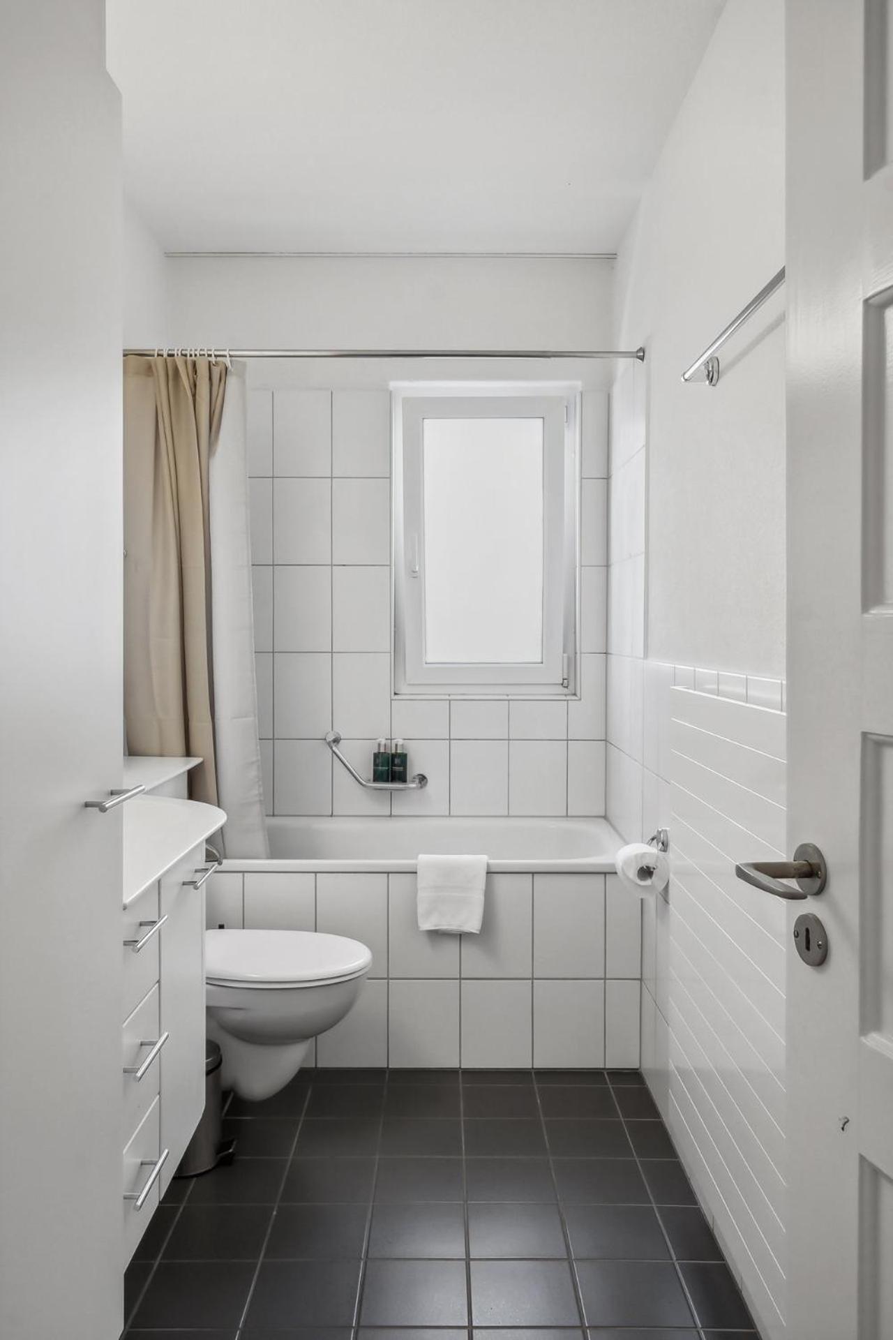 Comfortable Stay In Oerlikon 20 Minutes Away From Zurich Airport Buitenkant foto